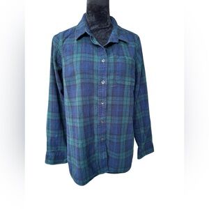 L.L.Bean top Scotch Plaid Shirt Black watch slightly fitted Size Medium